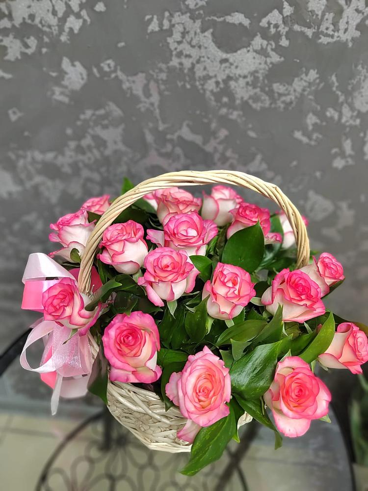 Цветочная композиция из Розы в корзине в Ачхой-Мартане