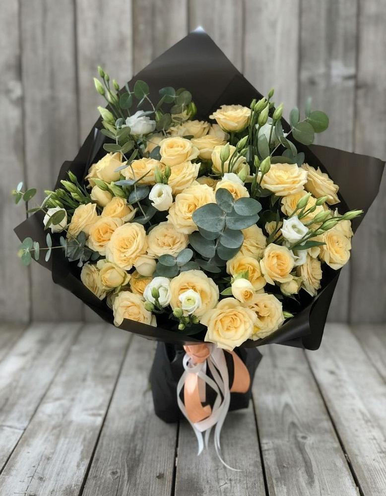 Букет цветов из: Розы и Лизиантусы в Ачхой-Мартане