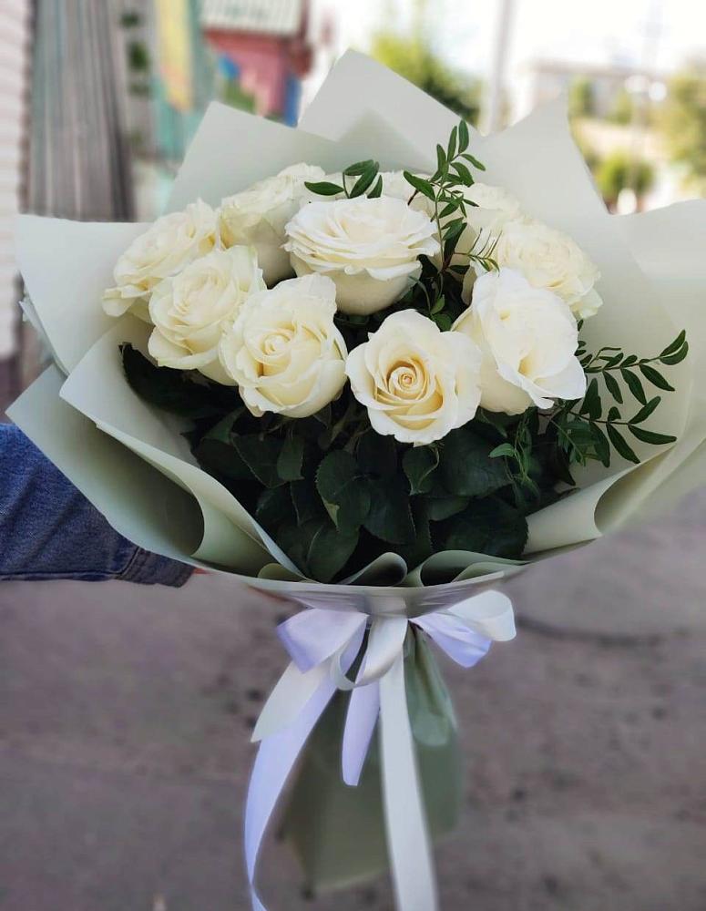 Букет Белые розы Проуд в Ачхой-Мартане