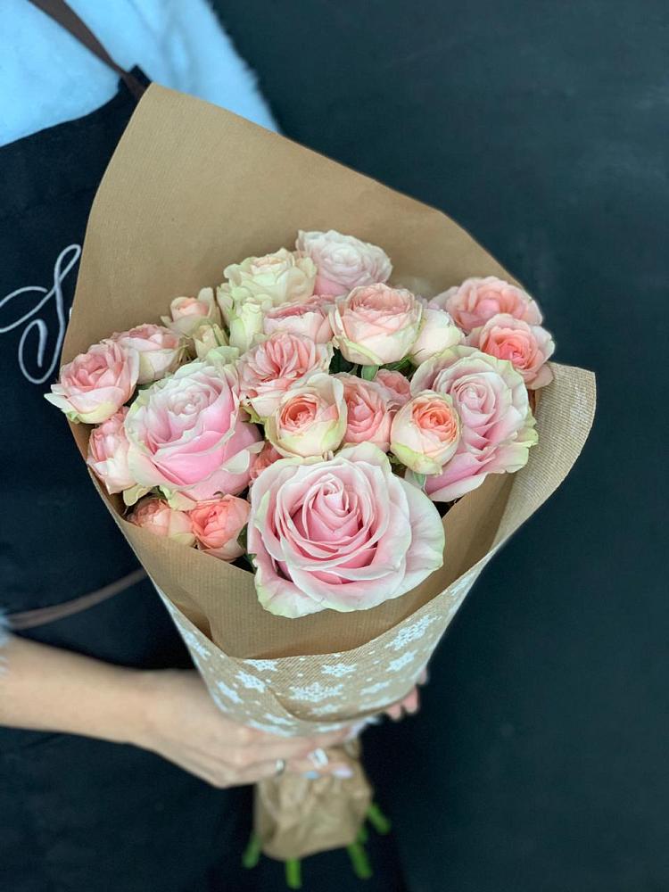 Букет цветов из: Хризантемы и Розы в Ачхой-Мартане