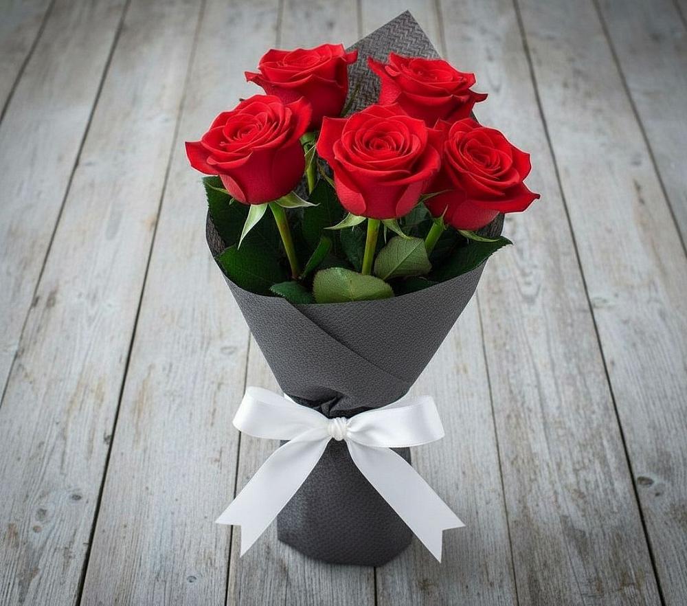 Букет 5 Красных роз Эдлесс Лав в Ачхой-Мартане