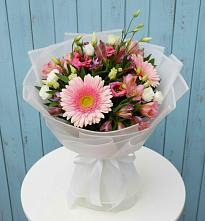 Букет цветов из:  Герберы, Альстромерии и Лизиантусы #REPLACE_PRED# Ачхой-Мартане