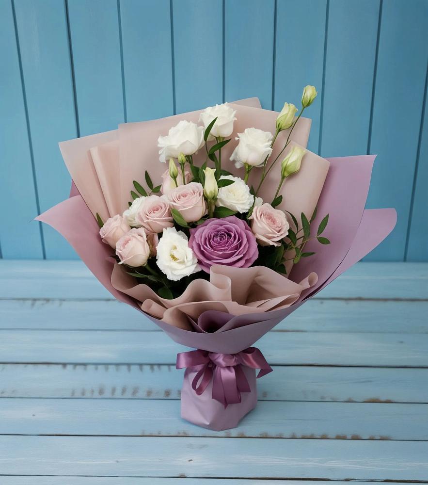 Букет цветов из: Розы и Лизиантусы в Ачхой-Мартане